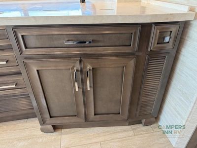 2025 Newmar Ventana — photo 40 view