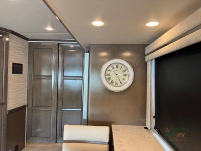 2025 Newmar Ventana — photo 48 view