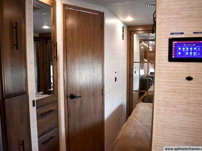 2024 Entegra Coach 32U - Photo 22