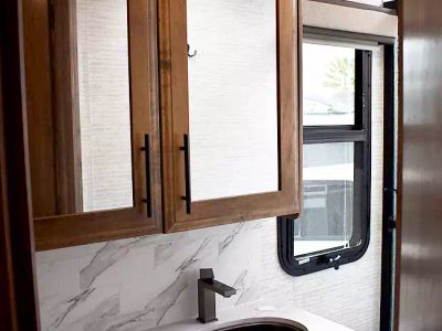 2024 Entegra Coach 32U - Photo 35