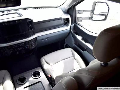 2024 Entegra Coach 32U - Photo 12