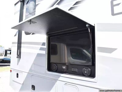 2024 Entegra Coach 32U - Photo 5