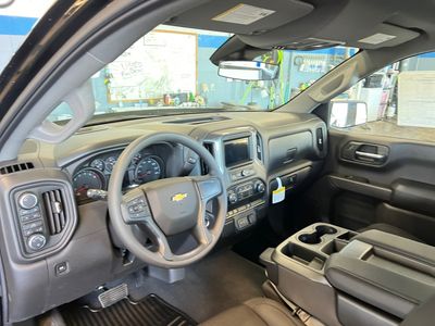2026 Chevrolet Silverado 1500 — photo 12 view