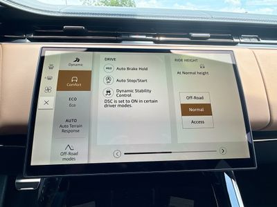 2026 Land Rover Range Rover Sport — photo 30 view