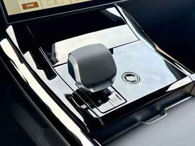 2026 Land Rover Range Rover Sport — photo 29 view