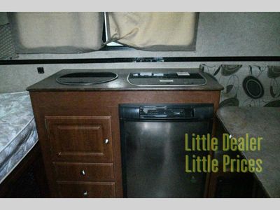 2016 Forest River RV Rockwood Premier — photo 12 view
