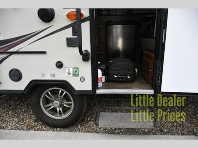 2016 Forest River RV Rockwood Premier — photo 21 view