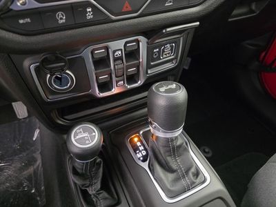 2026 Jeep Wrangler — photo 24 view
