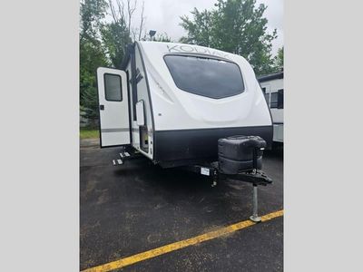 2022 Dutchmen RV Kodiak Cub — front three-quarter view