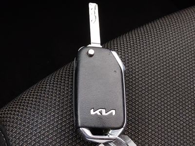 2023 Kia Forte — photo 15 view