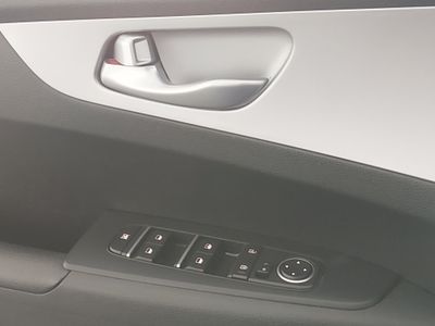 2023 Kia Forte — photo 17 view