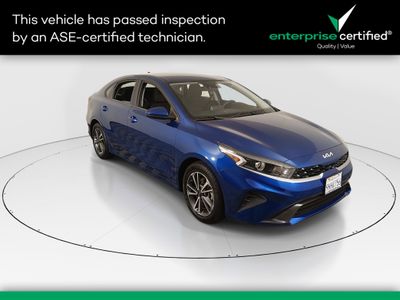 2023 Kia Forte LXS IVT — front three-quarter view