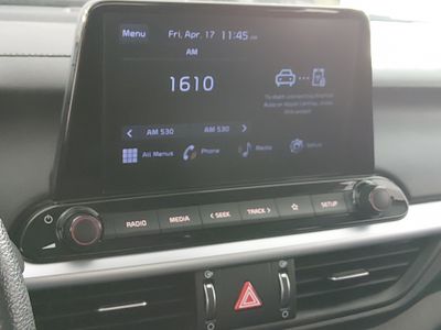 2023 Kia Forte — photo 19 view