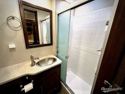 2019 Coachmen Mirada — photo 15 view
