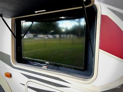 2019 Coachmen Mirada — photo 20 view