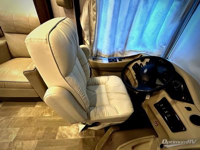 2019 Coachmen Mirada — photo 7 view