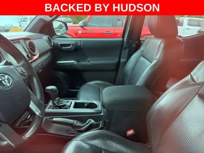 2019 Toyota Tacoma - Photo 3