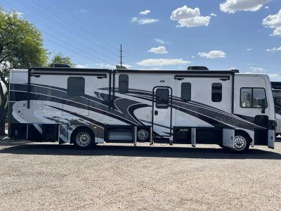 2020 Fleetwood PACE ARROW — photo 24 view