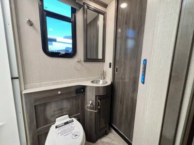 2020 Fleetwood PACE ARROW — photo 20 view
