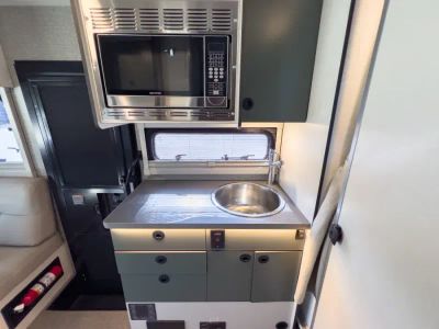 2027 Winnebago EKKO — photo 8 view