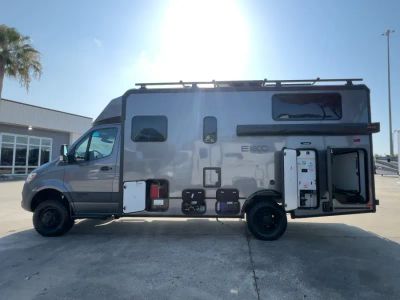 2027 Winnebago EKKO — photo 20 view