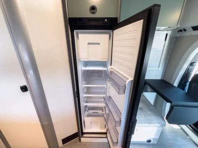 2027 Winnebago EKKO — photo 11 view