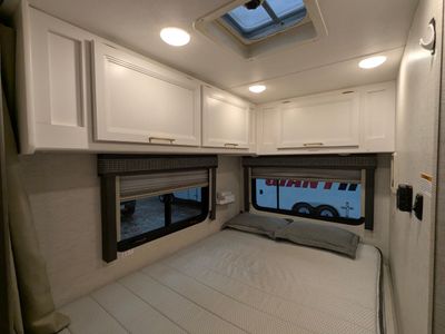 2024 Thor Motor Coach Chateau — photo 8 view