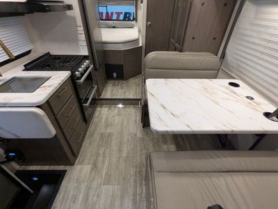 2024 Thor Motor Coach Chateau — photo 20 view