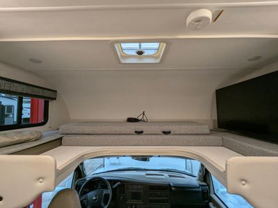 2024 Thor Motor Coach Chateau — photo 17 view