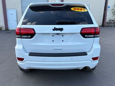 2021 Jeep Grand Cherokee - Photo 4