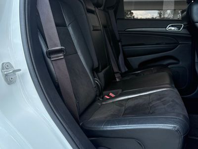2021 Jeep Grand Cherokee - Photo 13