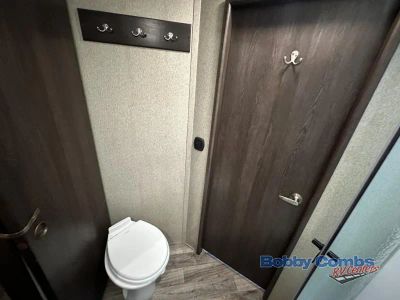 2019 Keystone RV Outback - Photo 13