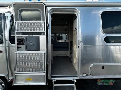 2026 Airstream Flying Cloud - Photo 9