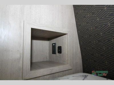 2027 Grand Design Imagine AIM — photo 27 view