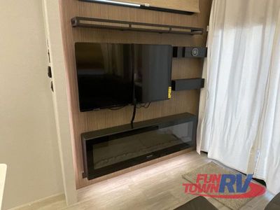 2025 Forest River RV Wildwood Grand Lodge - Photo 25