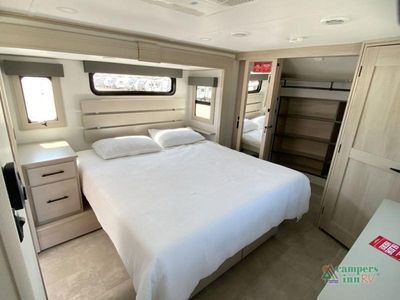 2026 Grand Design Solitude - Photo 24