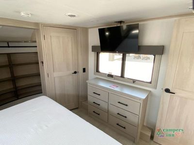 2026 Grand Design Solitude - Photo 25