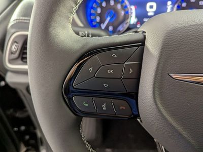 2026 Chrysler Pacifica — photo 17 view