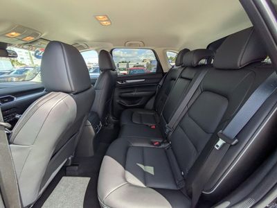2025 Mazda CX-5 — photo 11 view