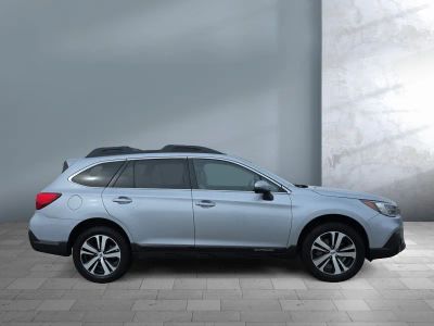 2019 Subaru Outback — photo 7 view