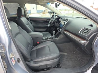 2019 Subaru Outback — photo 15 view