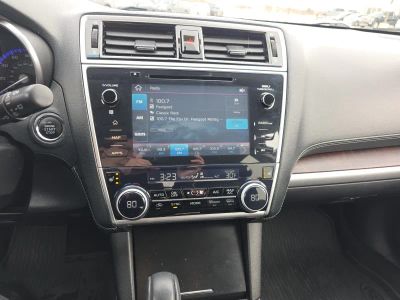 2019 Subaru Outback — photo 11 view