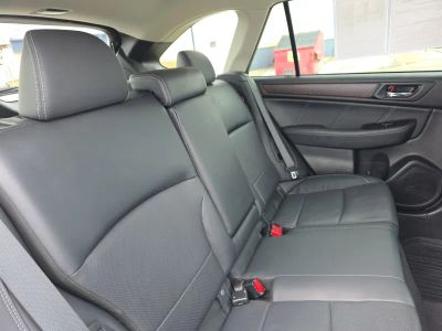 2019 Subaru Outback — photo 14 view