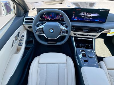 2026 BMW 3 Series — photo 17 view