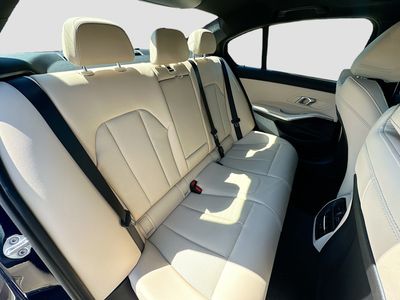 2026 BMW 3 Series — photo 22 view