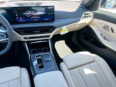 2026 BMW 3 Series — photo 18 view