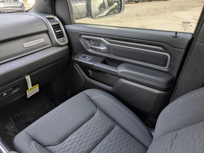2026 Ram 1500 — photo 17 view