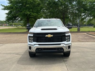 2025 Chevrolet Silverado 2500 HD - Photo 2