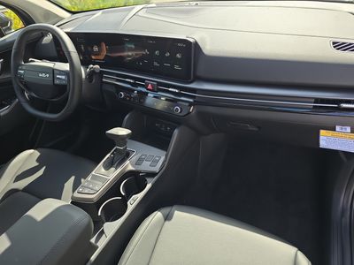 2026 Kia Sportage — photo 12 view