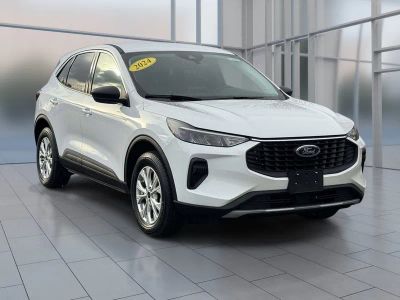 2024 Ford Escape — side profile view